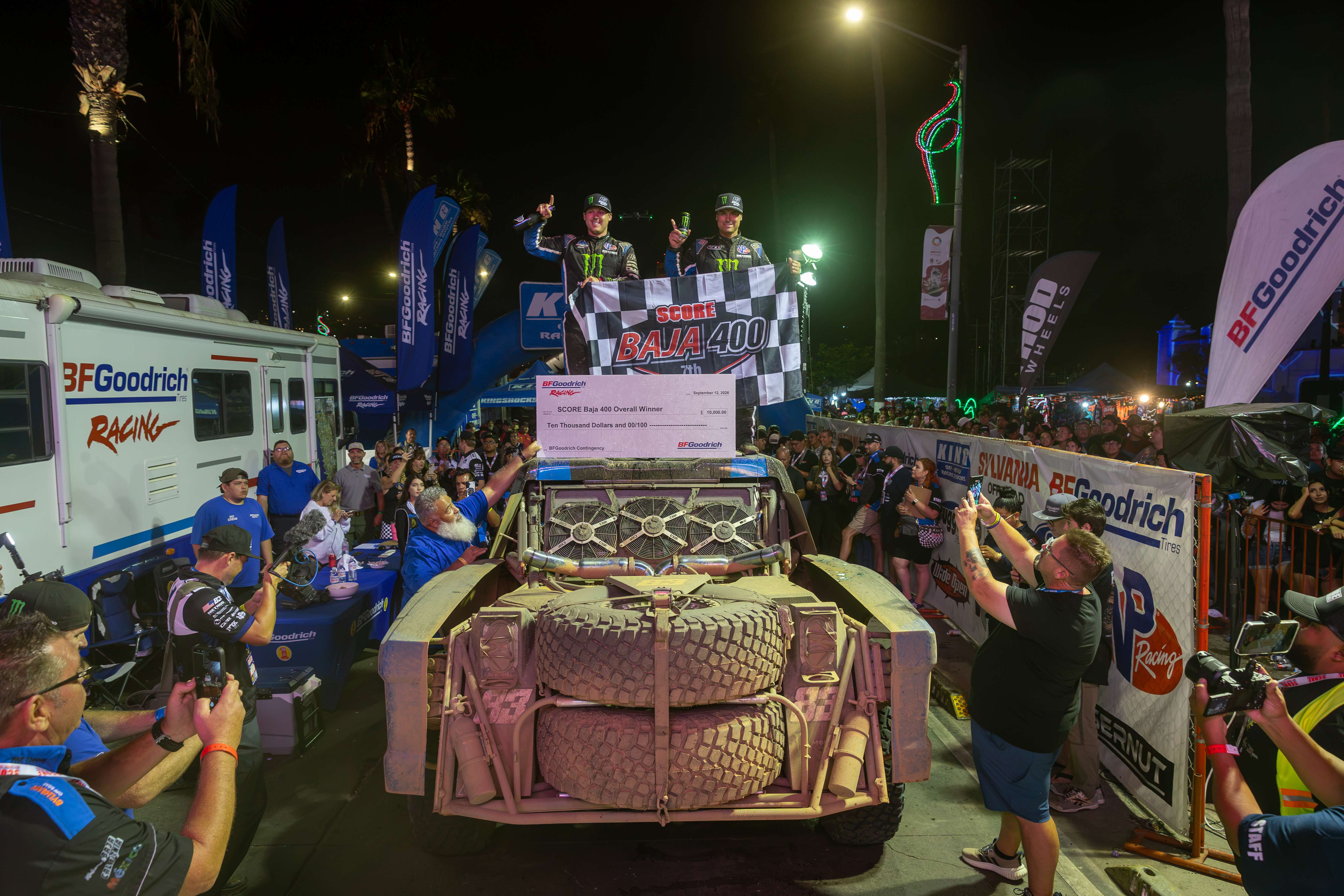 A spectacular victory for ‘The Luke’ at the 7th SCORE Baja 400